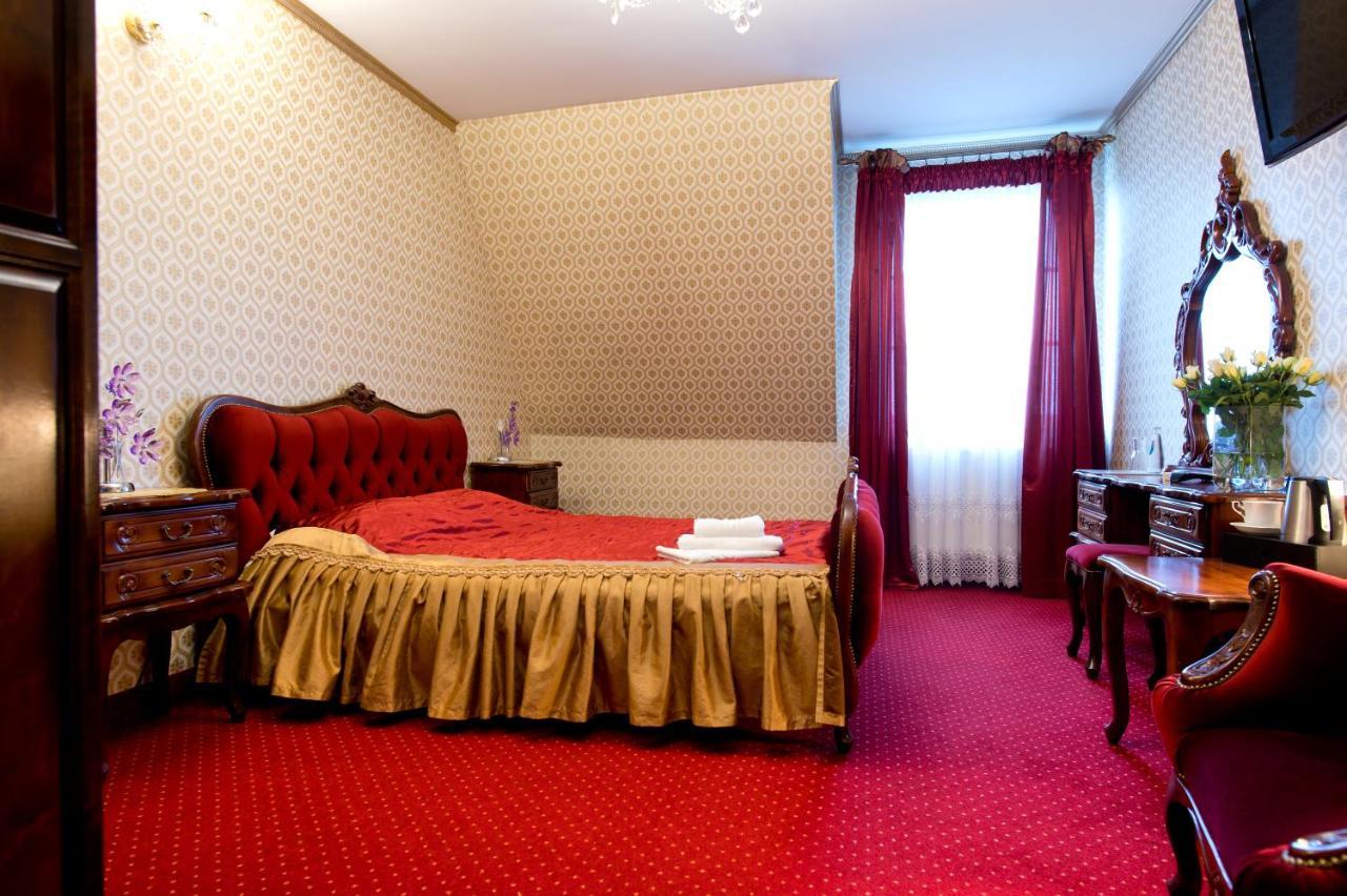Hotel Campari Góra Motyczna エクステリア 写真