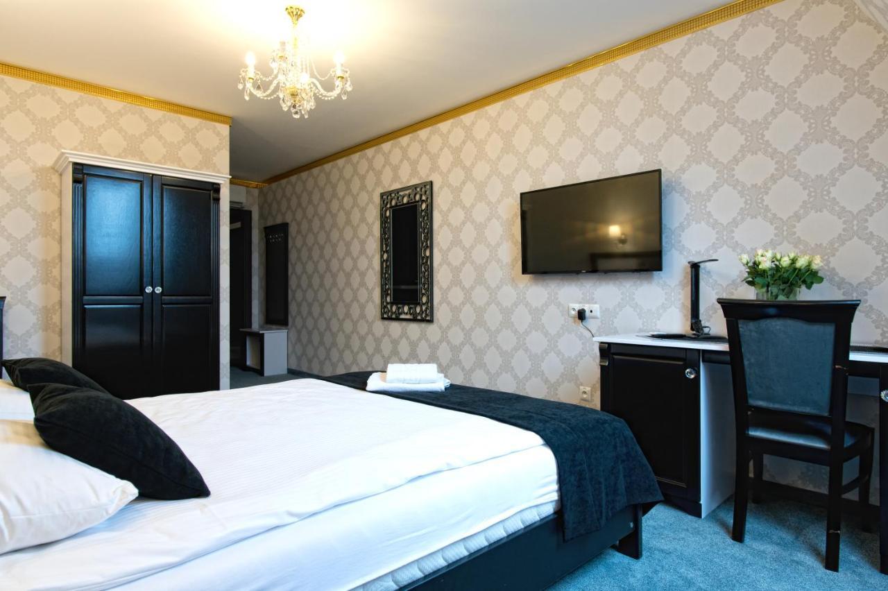 Hotel Campari Góra Motyczna エクステリア 写真