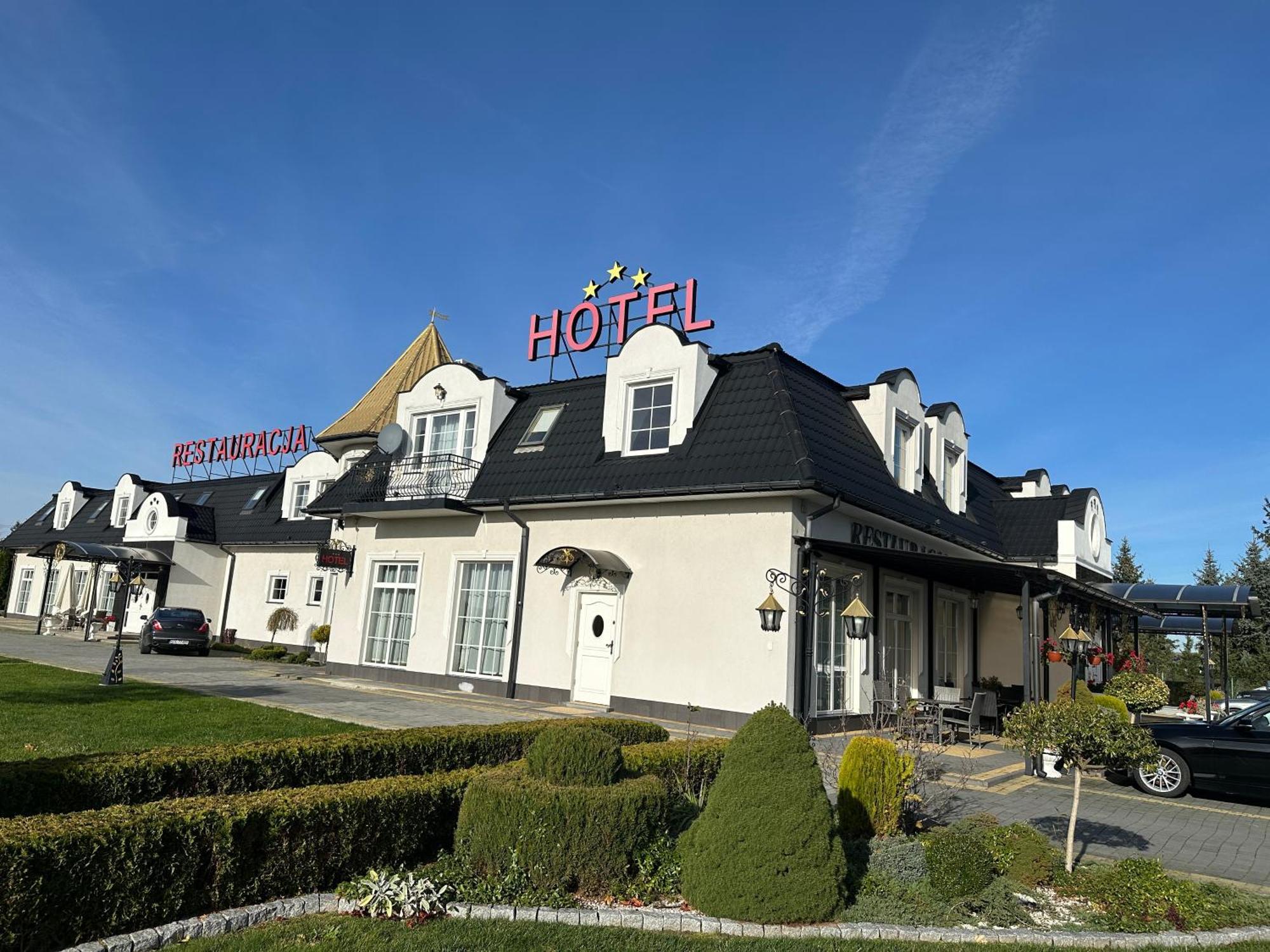 Hotel Campari Góra Motyczna エクステリア 写真