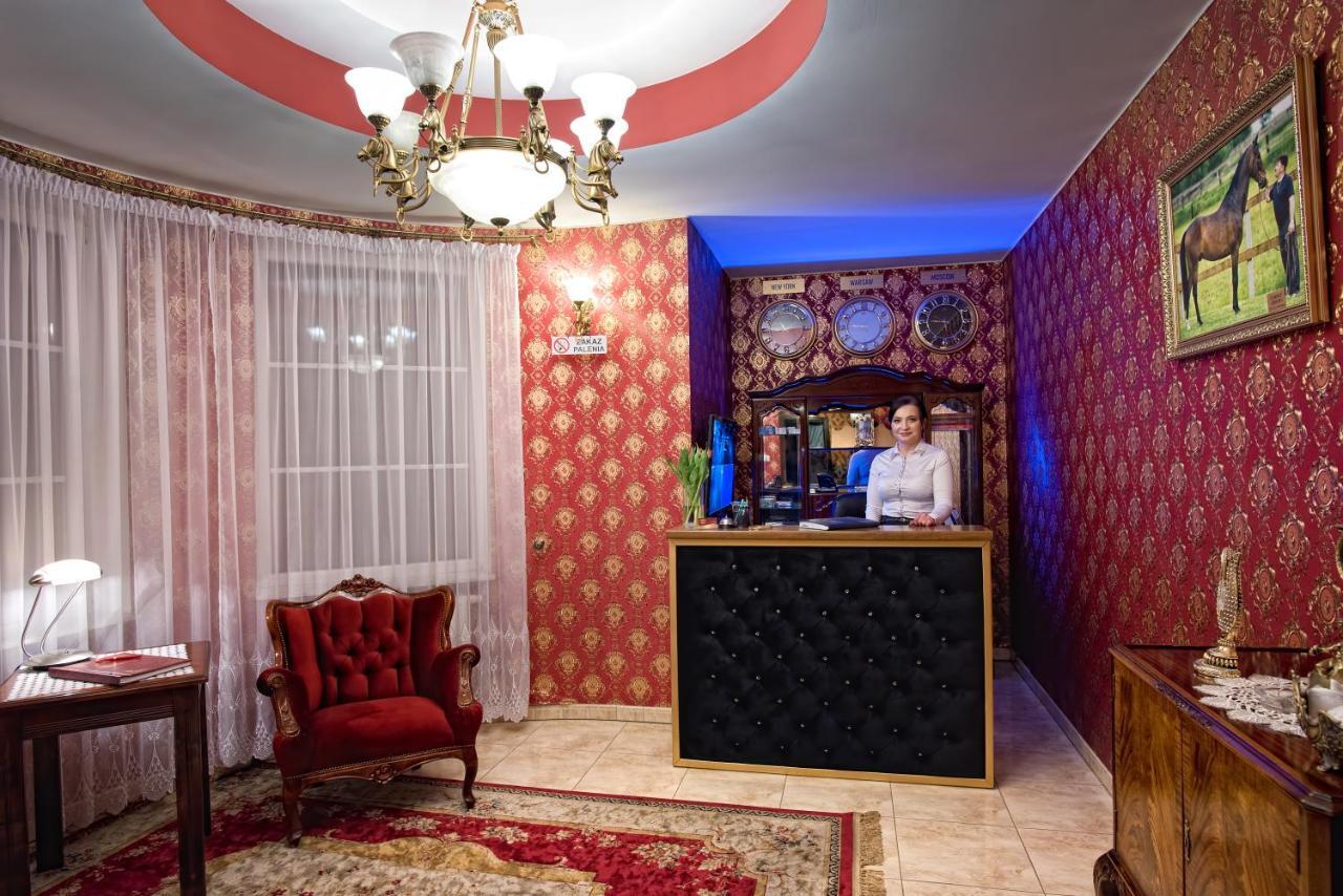 Hotel Campari Góra Motyczna エクステリア 写真