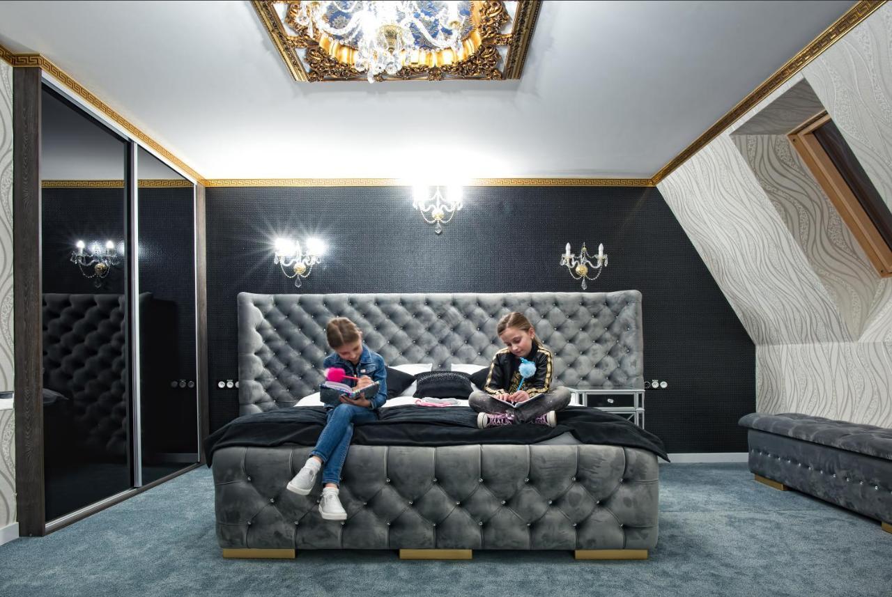 Hotel Campari Góra Motyczna エクステリア 写真