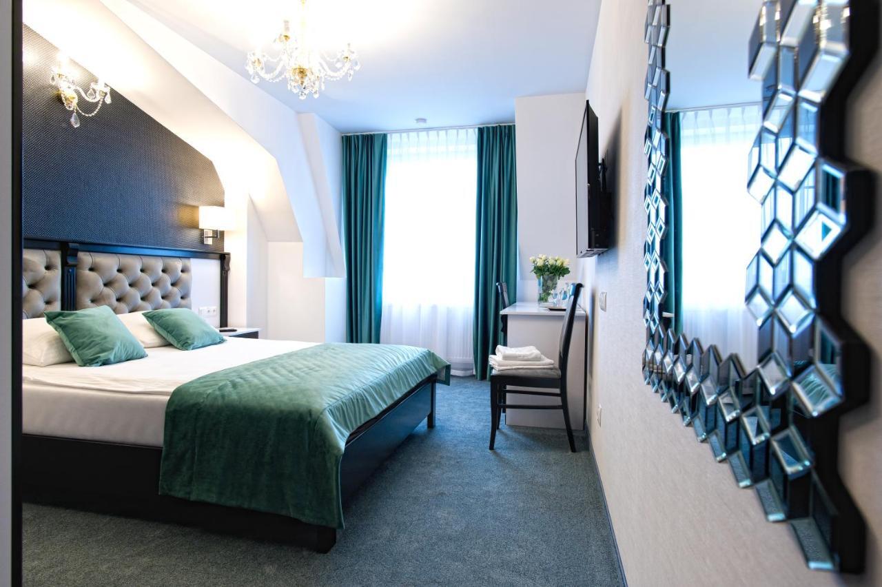Hotel Campari Góra Motyczna エクステリア 写真